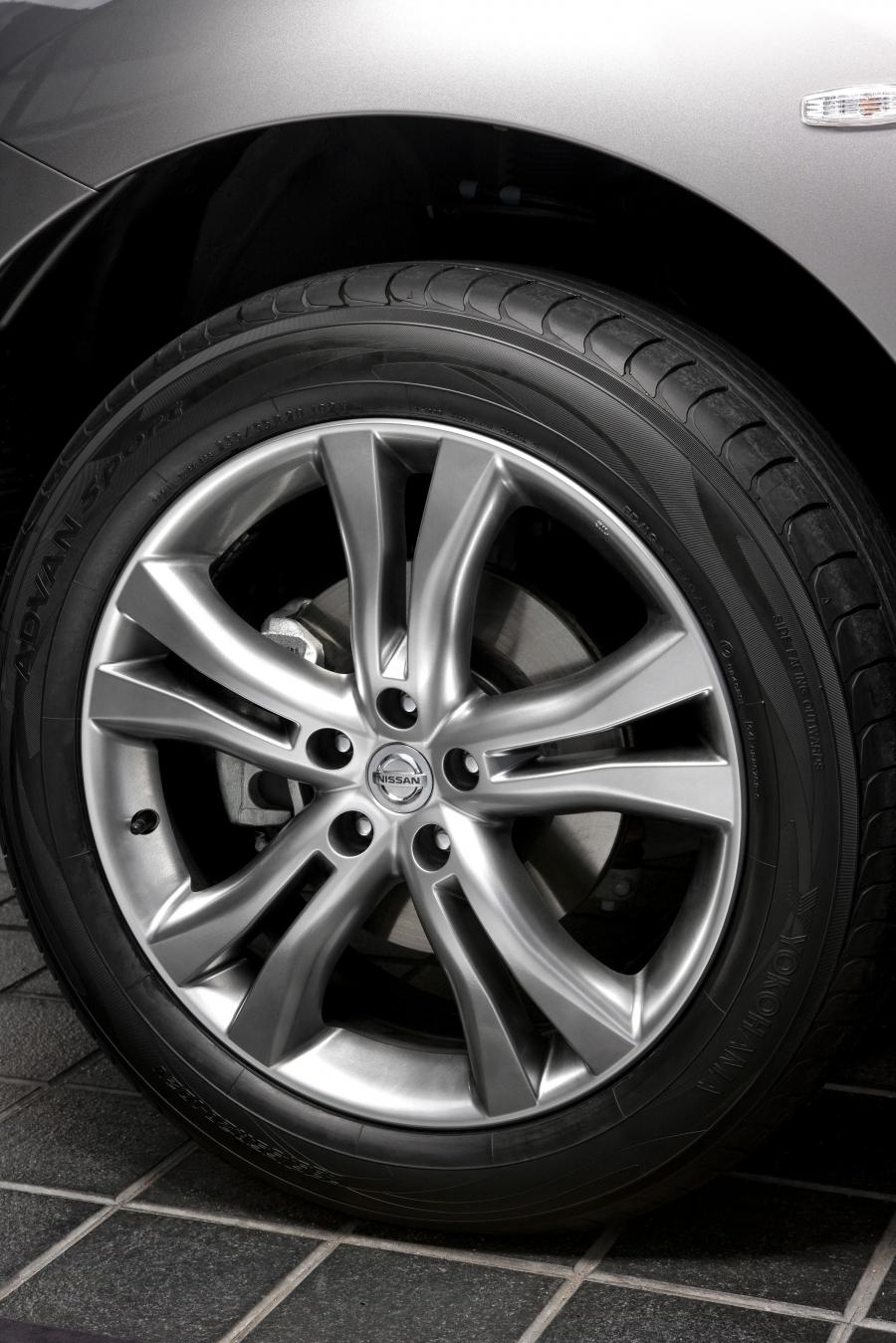  Nissan Murano dCi 2010 года  (фото 3 из 34)